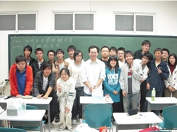 2009/12/02-義齋數學系新生輔導活動─學長經驗分享「如何學好數學？」