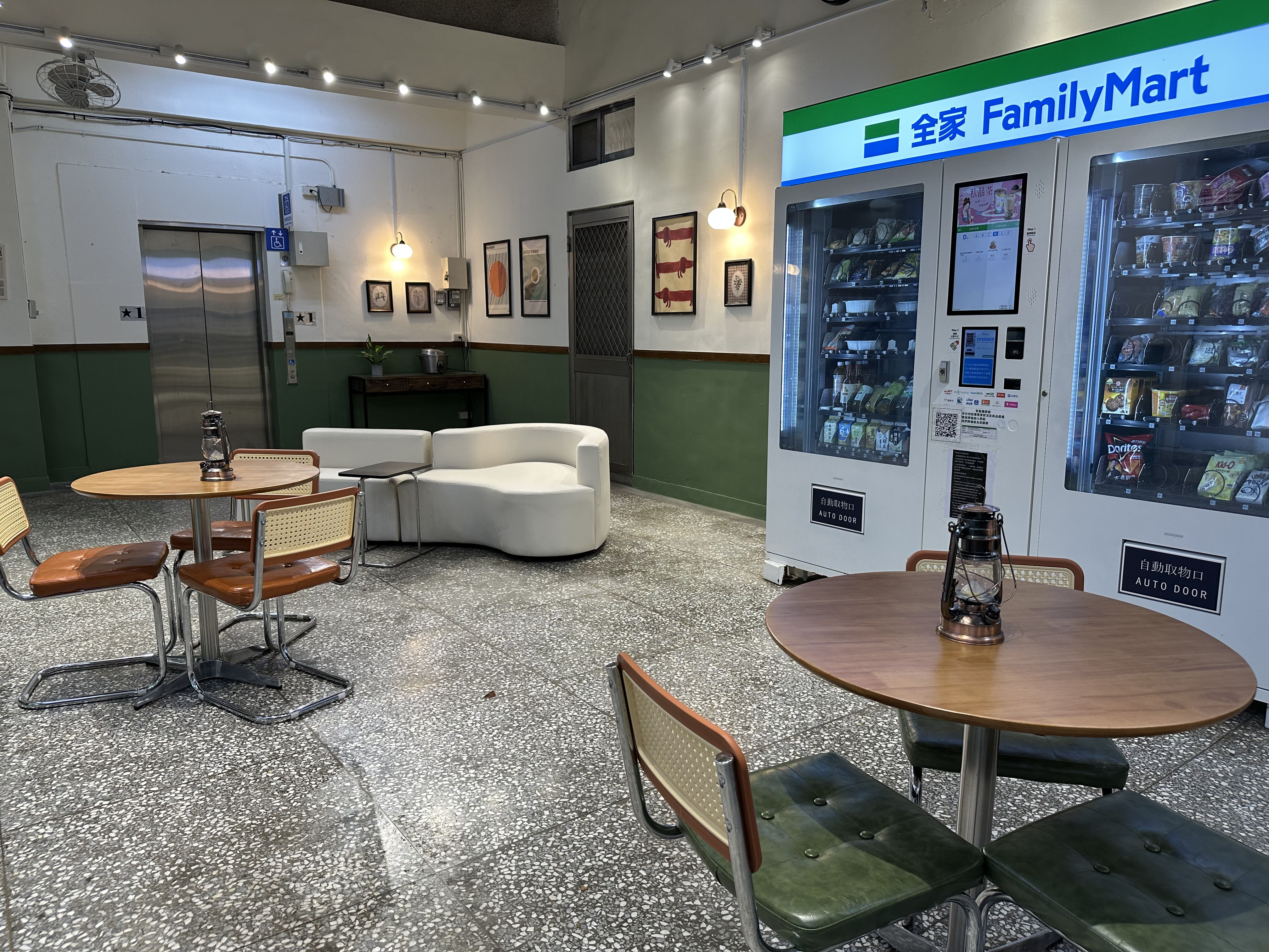 1F大廳
