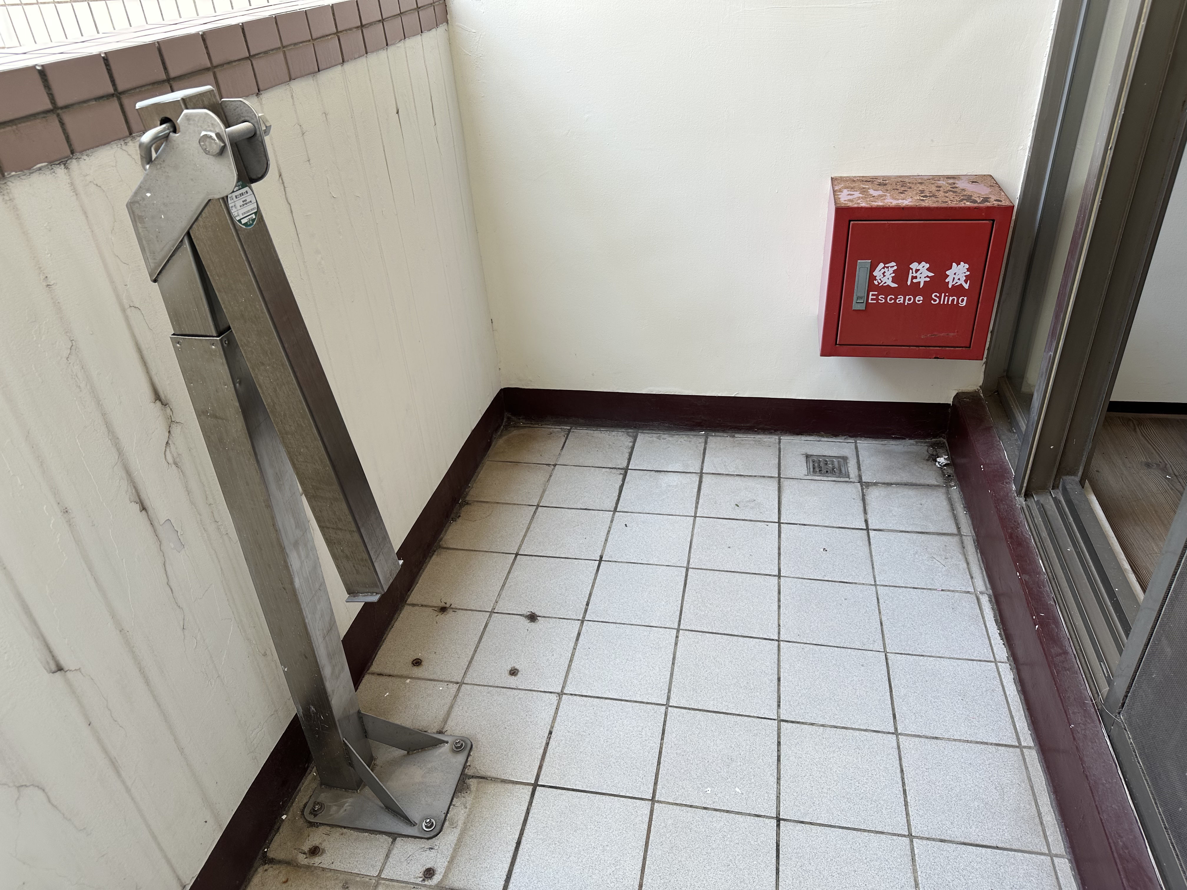 緩降機