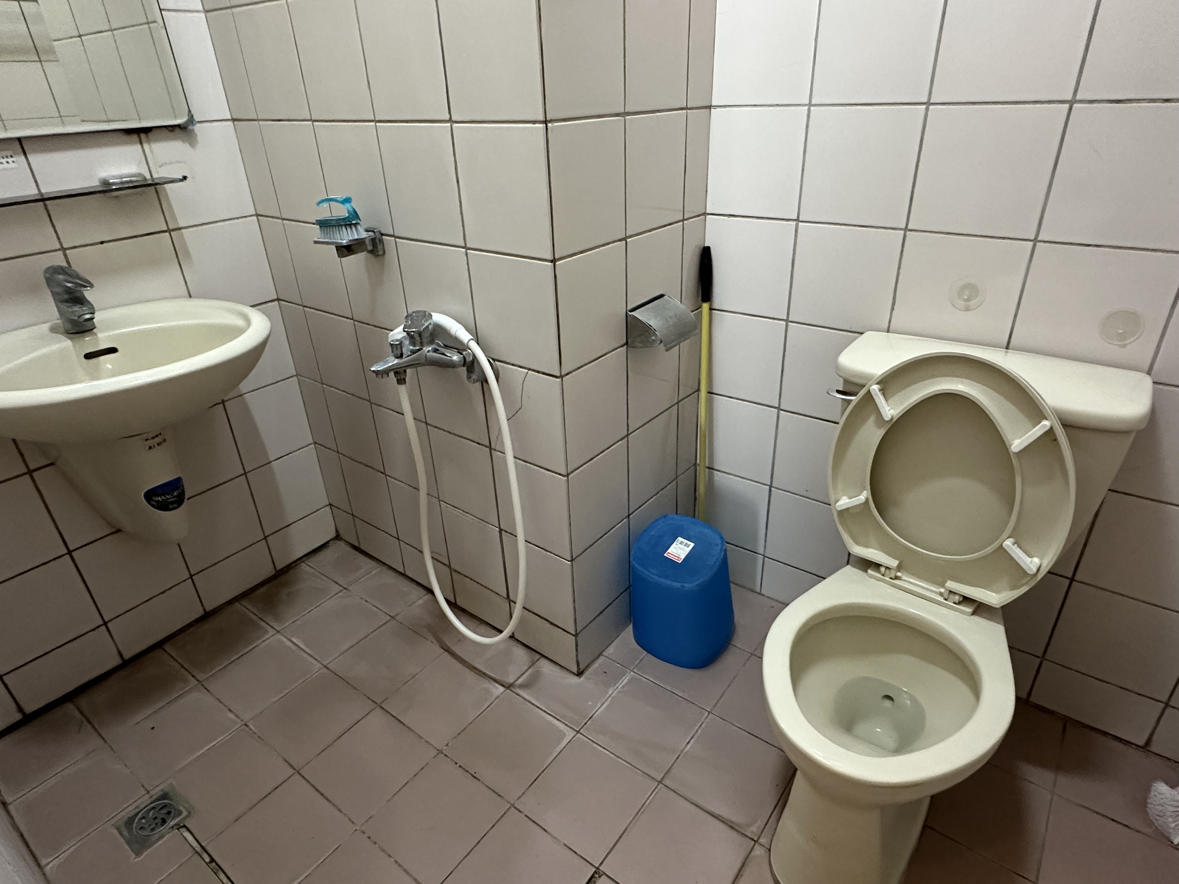 Twin Suite Bathroom