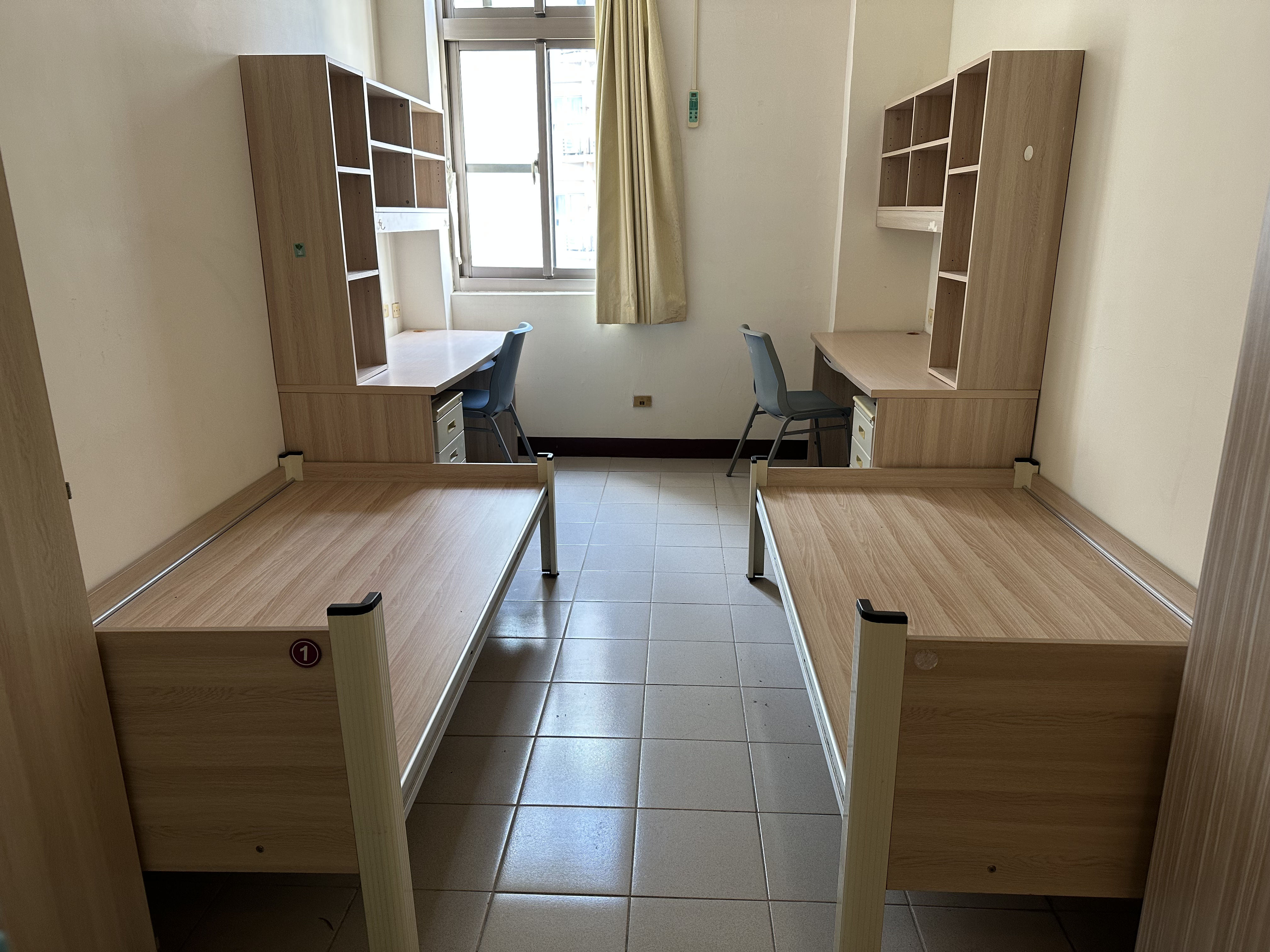 Twin Suites (2 Rooms)