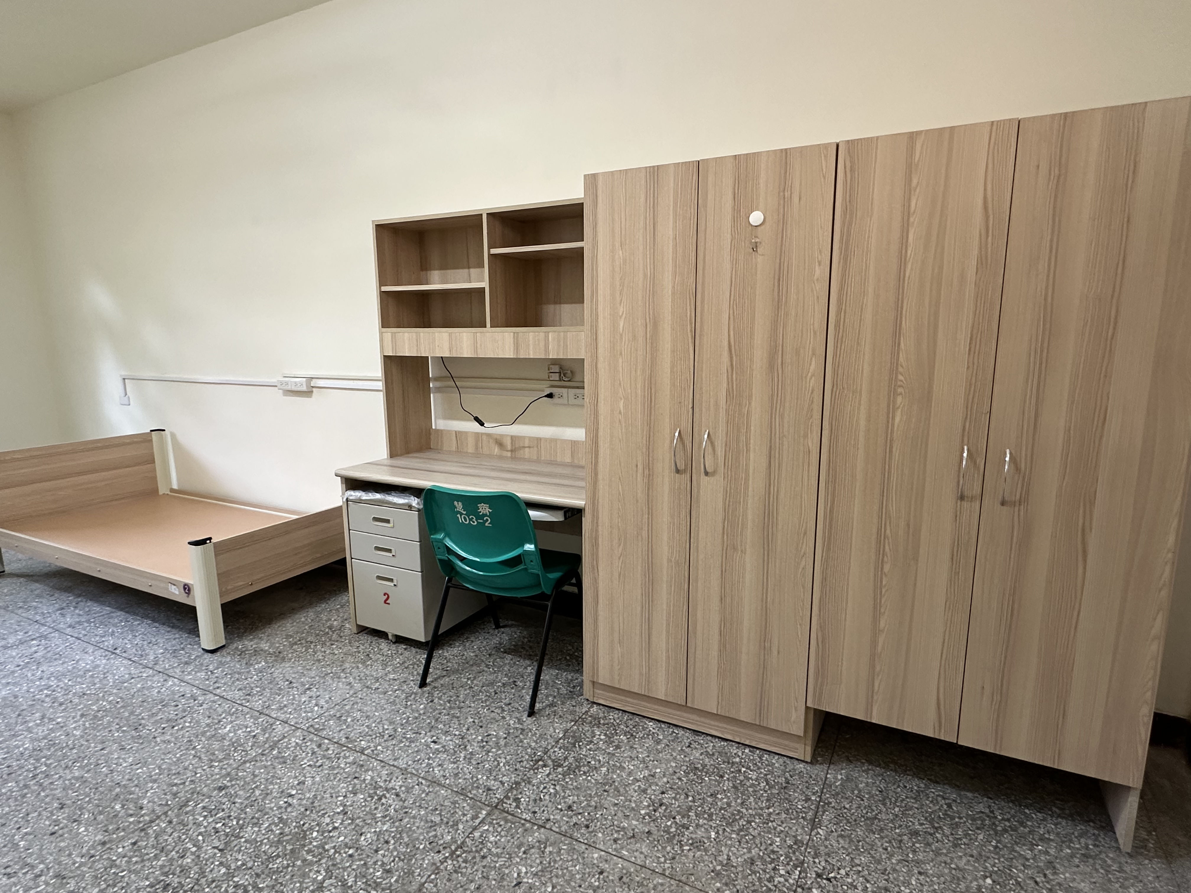 Twin Rooms (2 Medical Recovery Rooms)