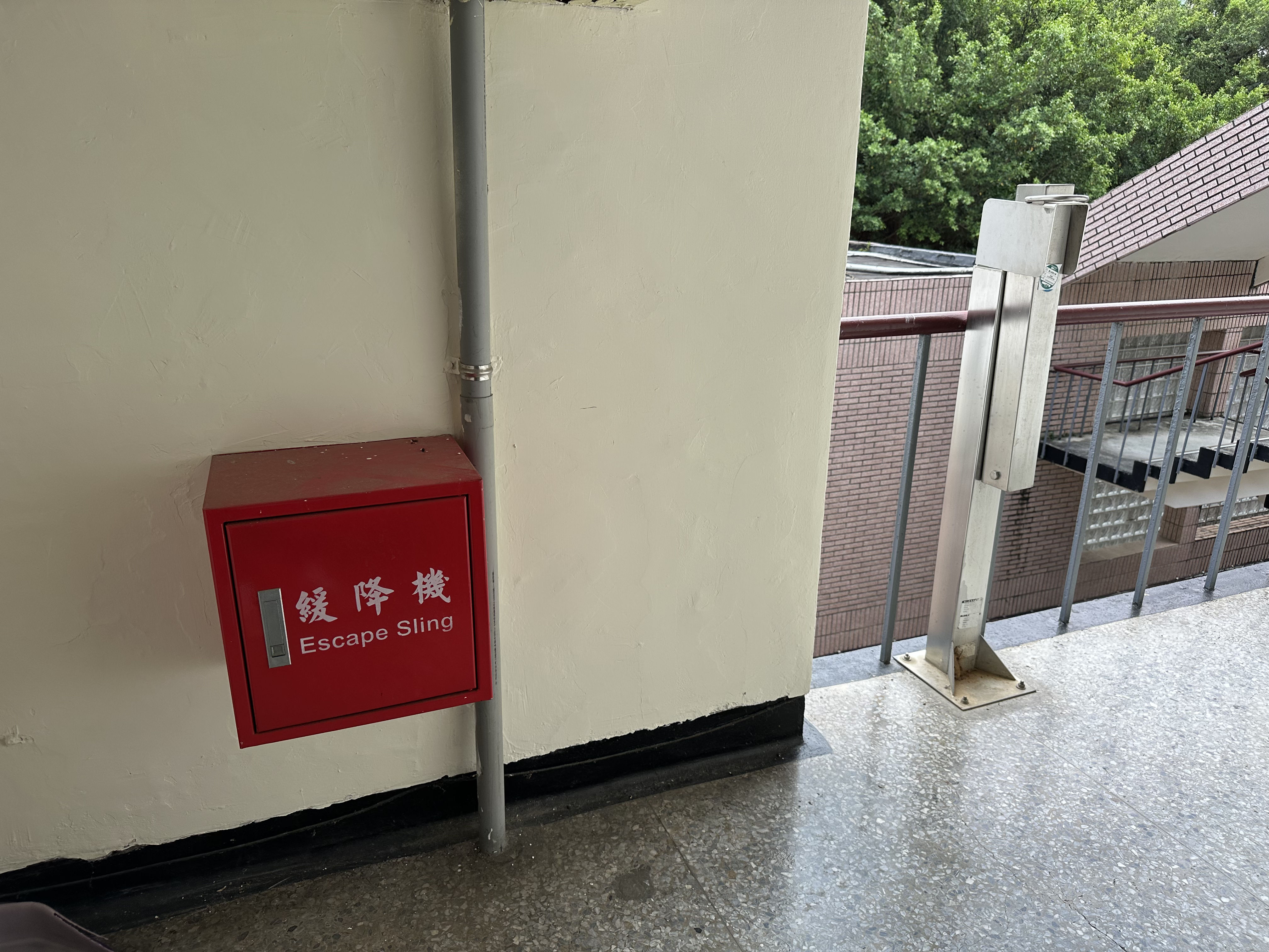 緩降機